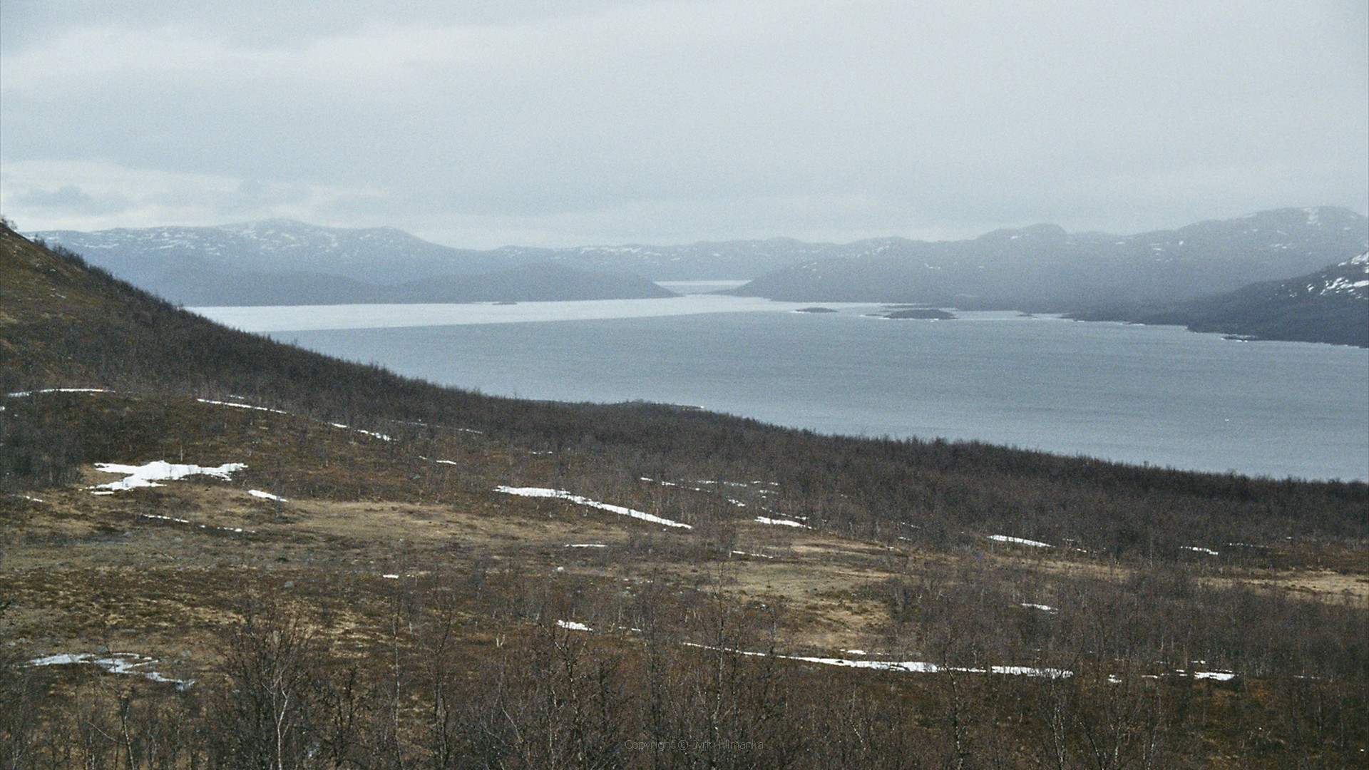 Kilpisjärven jäiden lähtöä 8.6.2004